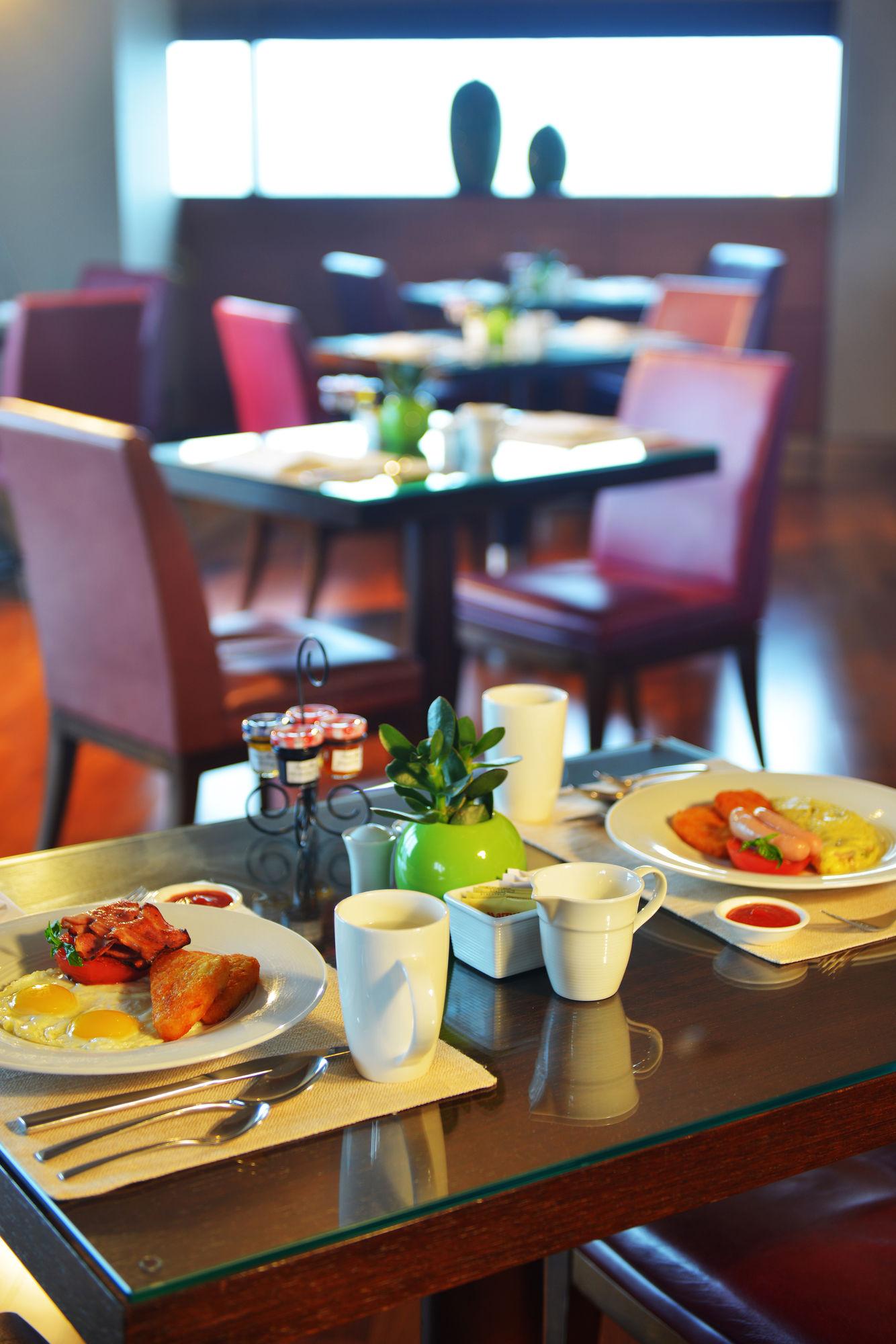 Shanghai Marriott Hotel Riverside Dış mekan fotoğraf